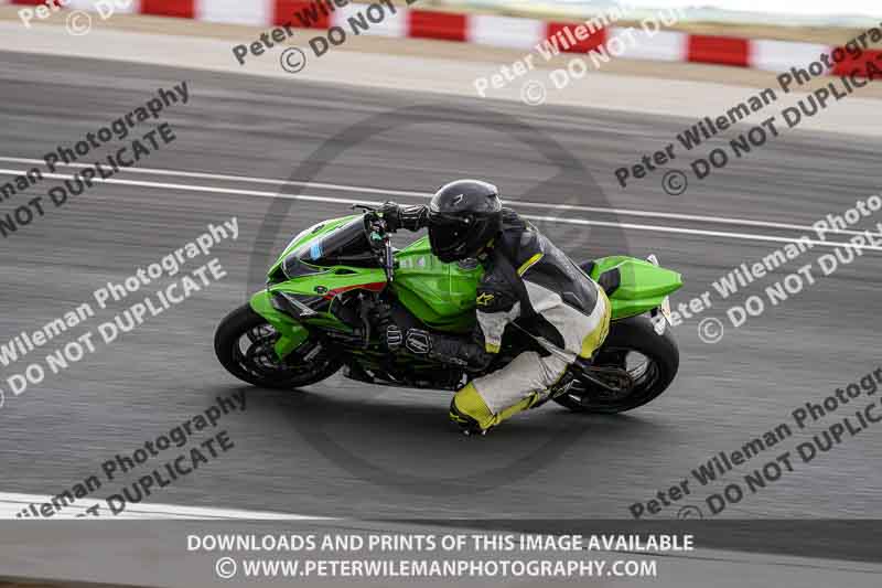 cadwell no limits trackday;cadwell park;cadwell park photographs;cadwell trackday photographs;enduro digital images;event digital images;eventdigitalimages;navarra;no limits trackdays;peter wileman photography;racing digital images;trackday digital images;trackday photos